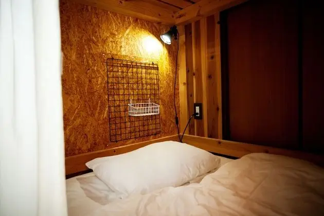 Dört Kişilik Oda, Sigara İçilmez, Balkon (B)