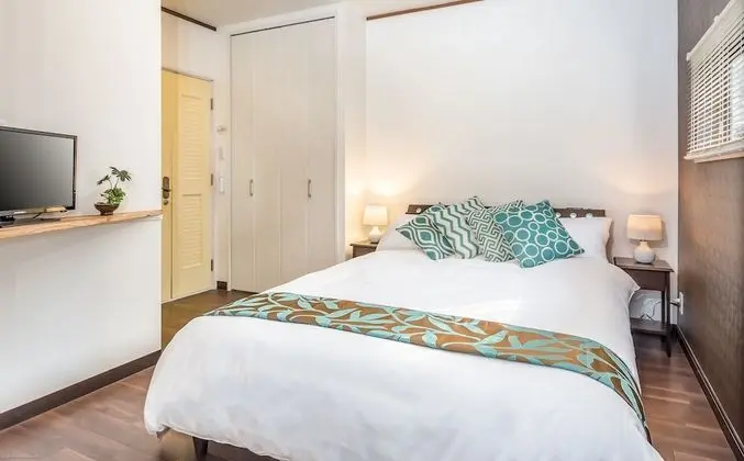 Deluxe Tek Büyük Yataklı Oda (with Extra Bed)