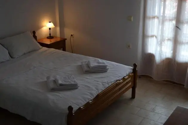 Stüdyo, Bahçe Manzaralı
