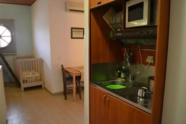 Stüdyo, Bahçe Manzaralı