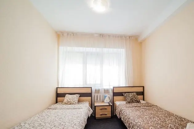 Economy Üç Kişilik Oda, Ortak Banyo