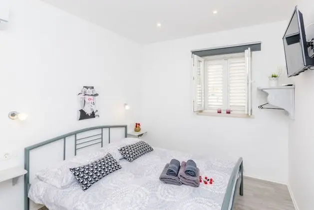 Tek Büyük Yataklı Oda (2)