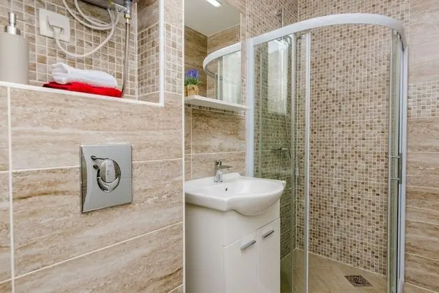 Tek Büyük Yataklı Oda (2)