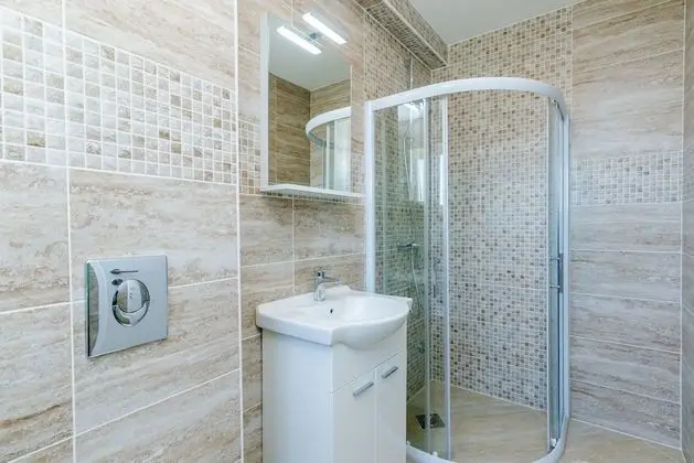 Tek Büyük Yataklı Oda, Balkon, Deniz Manzaralı (1)