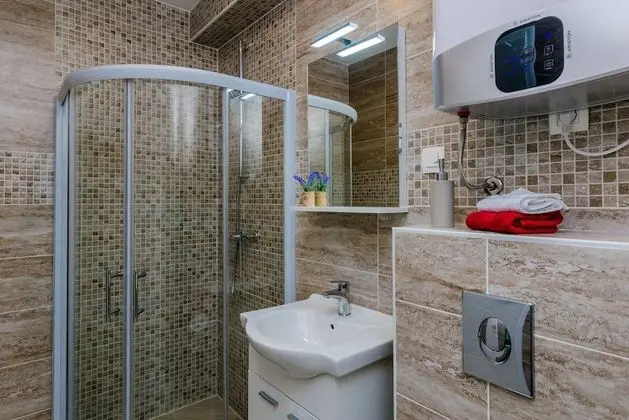 Tek Büyük Yataklı Oda, Balkon, Deniz Manzaralı (3)