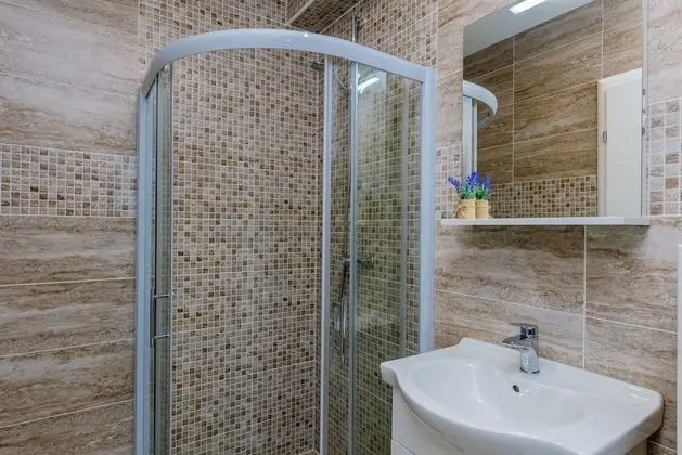 Tek Büyük Yataklı Oda, Balkon, Deniz Manzaralı (3)