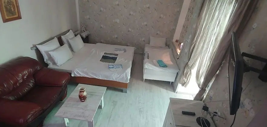 Apart Daire, 1 En Büyük (King) Boy Yatak ve Çekyat, Sigara İçilmez