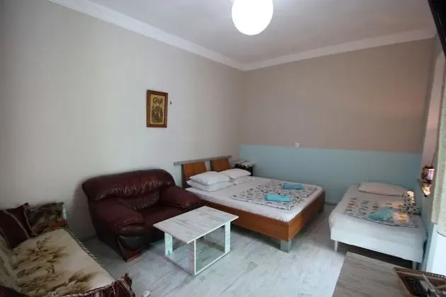 Apart Daire, 1 En Büyük (King) Boy Yatak ve Çekyat, Sigara İçilmez