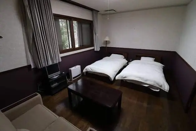 Superior Oda (Family Room)