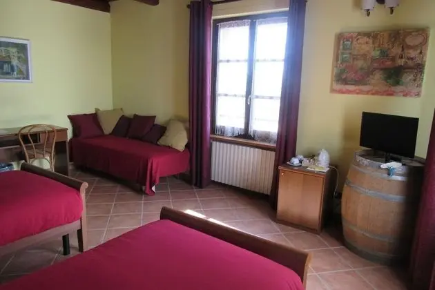 Tek Büyük veya İki Ayrı Yataklı Oda, Tepe Manzaralı