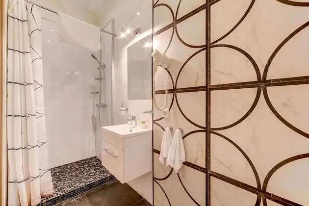 Deluxe Tek Büyük Yataklı Oda, Balkon