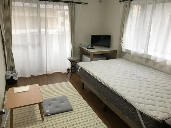 Tek Büyük Yataklı Oda, Sigara İçilmez, Ortak Banyo (A)