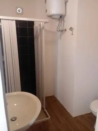 Üç Kişilik Oda