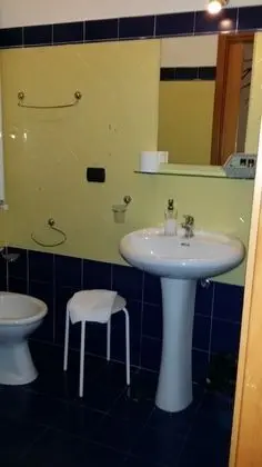 Üç Kişilik Oda, 1 Yatak Odası