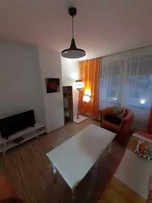 Basic Apart Daire, 2 Büyük (Queen) Boy Yatak, Sigara İçilebilir, Tepe Manzaralı