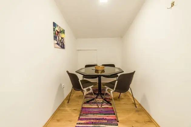 Basic Apart Daire, 2 Büyük (Queen) Boy Yatak, Sigara İçilebilir, Tepe Manzaralı