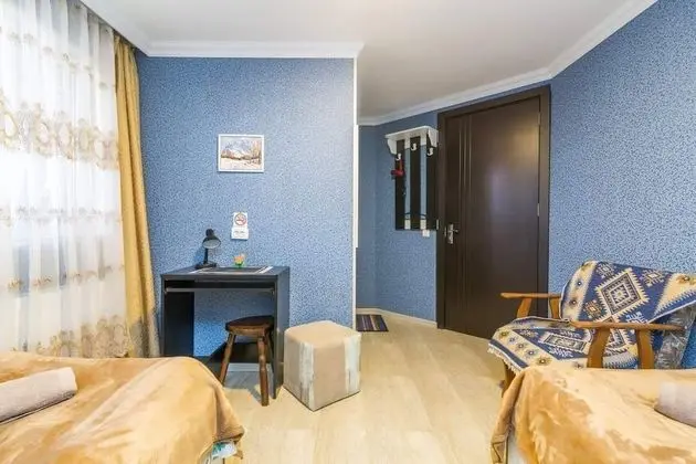 Standard Tek Büyük veya İki Ayrı Yataklı Oda, Bahçe Manzaralı