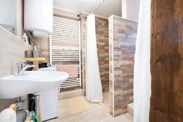 Family Apart Daire, Banyolu/Duşlu (Apartma)