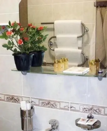 Deluxe Oda, 1 Büyük (Queen) Boy Yatak, Şehir Manzaralı