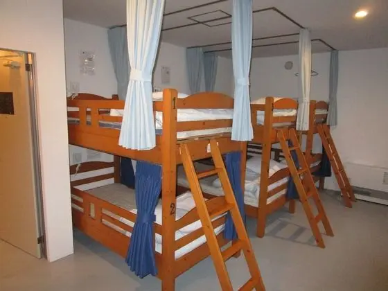 Ortak Ranzalı Oda, Karma Ranzalı Oda (Bunk Bed, F)