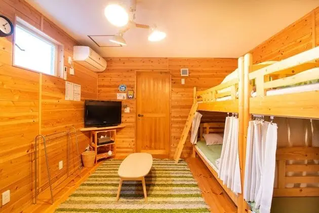 Family Oda, Birden Çok Yatak, Sigara İçilmez, Ortak Banyo