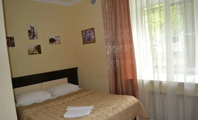 Standard Tek Büyük Yataklı Oda