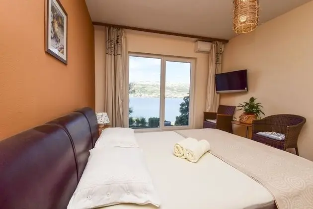 Family Room with Balcony and Sea View