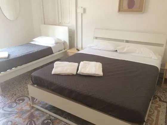 Dört Kişilik Oda, Birden Çok Yatak, Sigara İçilmez