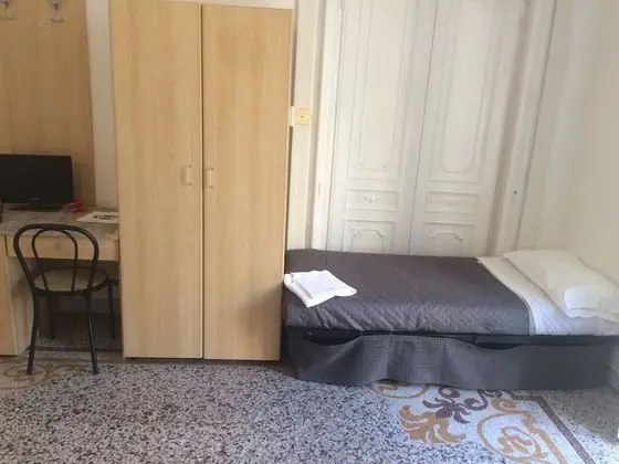 Dört Kişilik Oda, Birden Çok Yatak, Sigara İçilmez