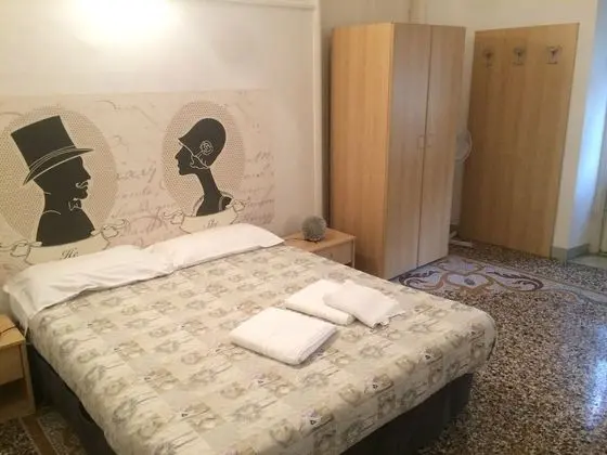 Tek Büyük Yataklı Oda, 1 Büyük (Queen) Boy Yatak, Sigara İçilmez