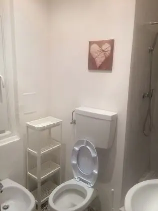 Üç Kişilik Oda, Birden Çok Yatak, Sigara İçilmez