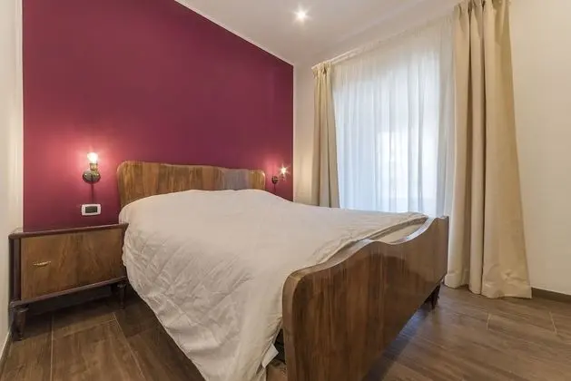 Tek Büyük Yataklı Oda (Salandra Viola)