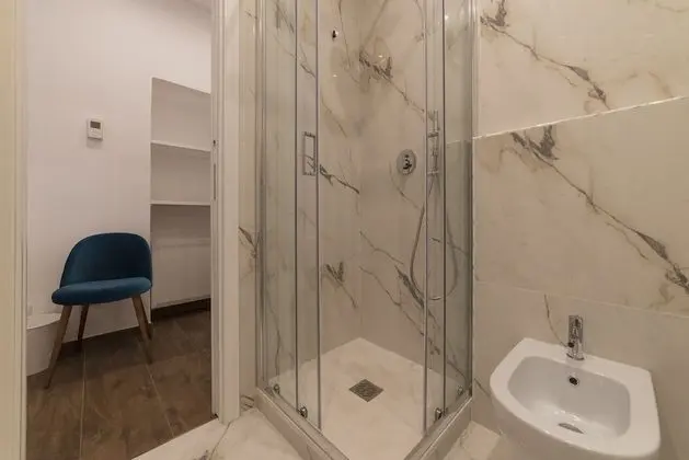 Tek Büyük Yataklı Oda (Salandra Viola)