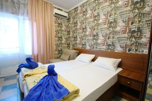 Deluxe Üç Kişilik Oda