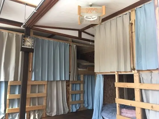 Ortak Ranzalı Oda, Karma Ranzalı Oda (Bed in 10-Bed)