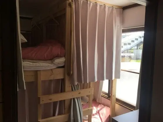 Ortak Ranzalı Oda, Sadece kadınlar için (Bed in 8-Bed)