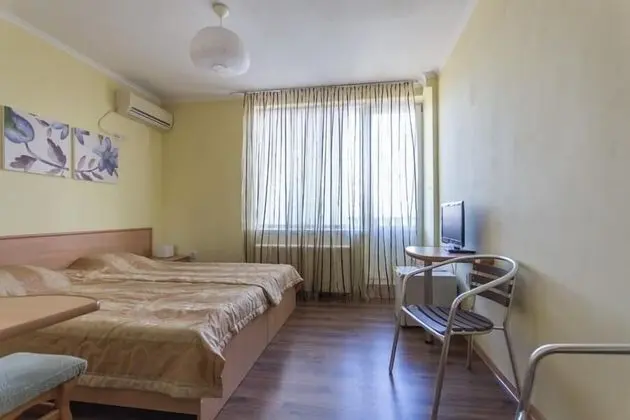 Standard Tek Büyük Yataklı Oda