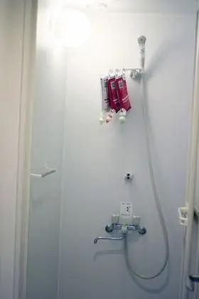 Ortak Ranzalı Oda, Sadece kadınlar için