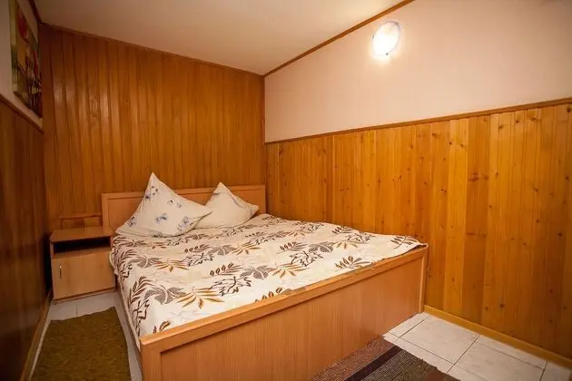 Deluxe Tek Büyük Yataklı Oda (Shower)