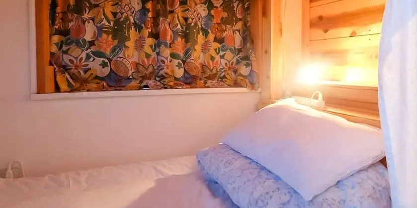 Basic Dört Kişilik Oda, Sadece kadınlar için, Sigara İçilmez (2 Bunk Beds)