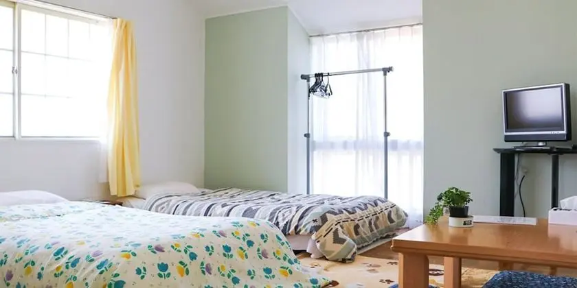 Standard Üç Kişilik Oda, Sadece kadınlar için, Sigara İçilmez