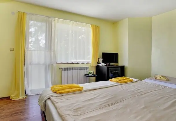 Üç Kişilik Oda, Balkon