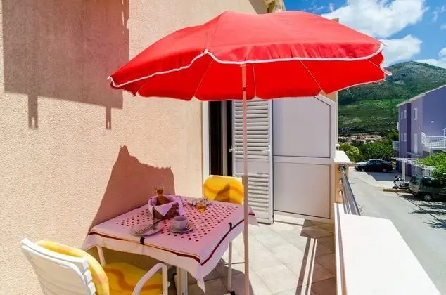Stüdyo (Studio with Balcony)