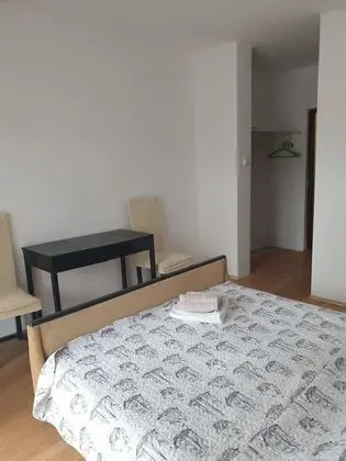 Tek Büyük Yataklı Oda (2)