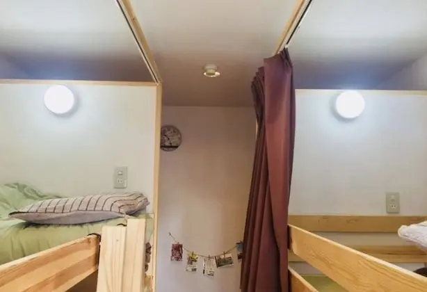 Ortak Ranzalı Oda, Sadece kadınlar için (For 4 Guests)