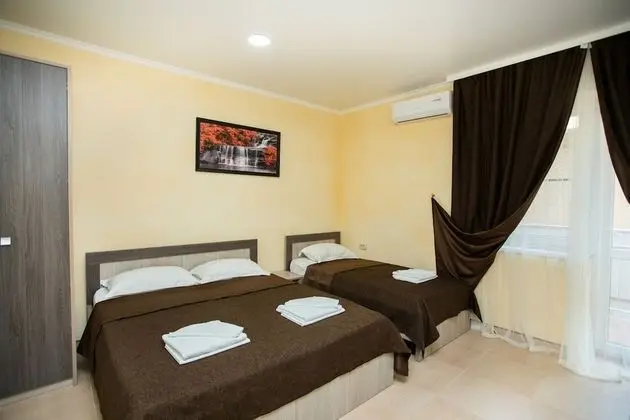 Comfort Üç Kişilik Oda, Avlu Manzaralı