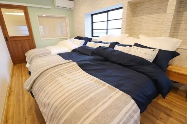 Ev, Birden Çok Yatak, Sigara İçilmez (Private Vacation)