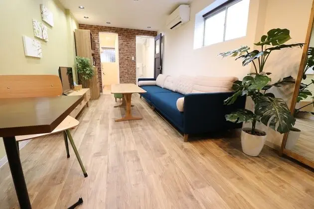 Ev, Birden Çok Yatak, Sigara İçilmez (Private Vacation)