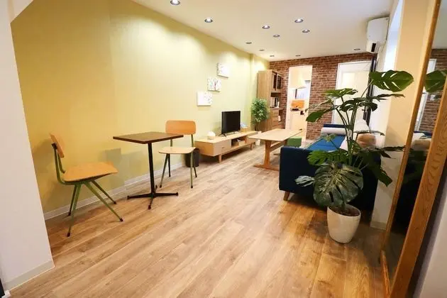 Ev, Birden Çok Yatak, Sigara İçilmez (Private Vacation)