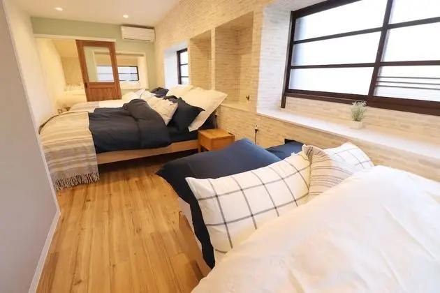 Ev, Birden Çok Yatak, Sigara İçilmez (Private Vacation)